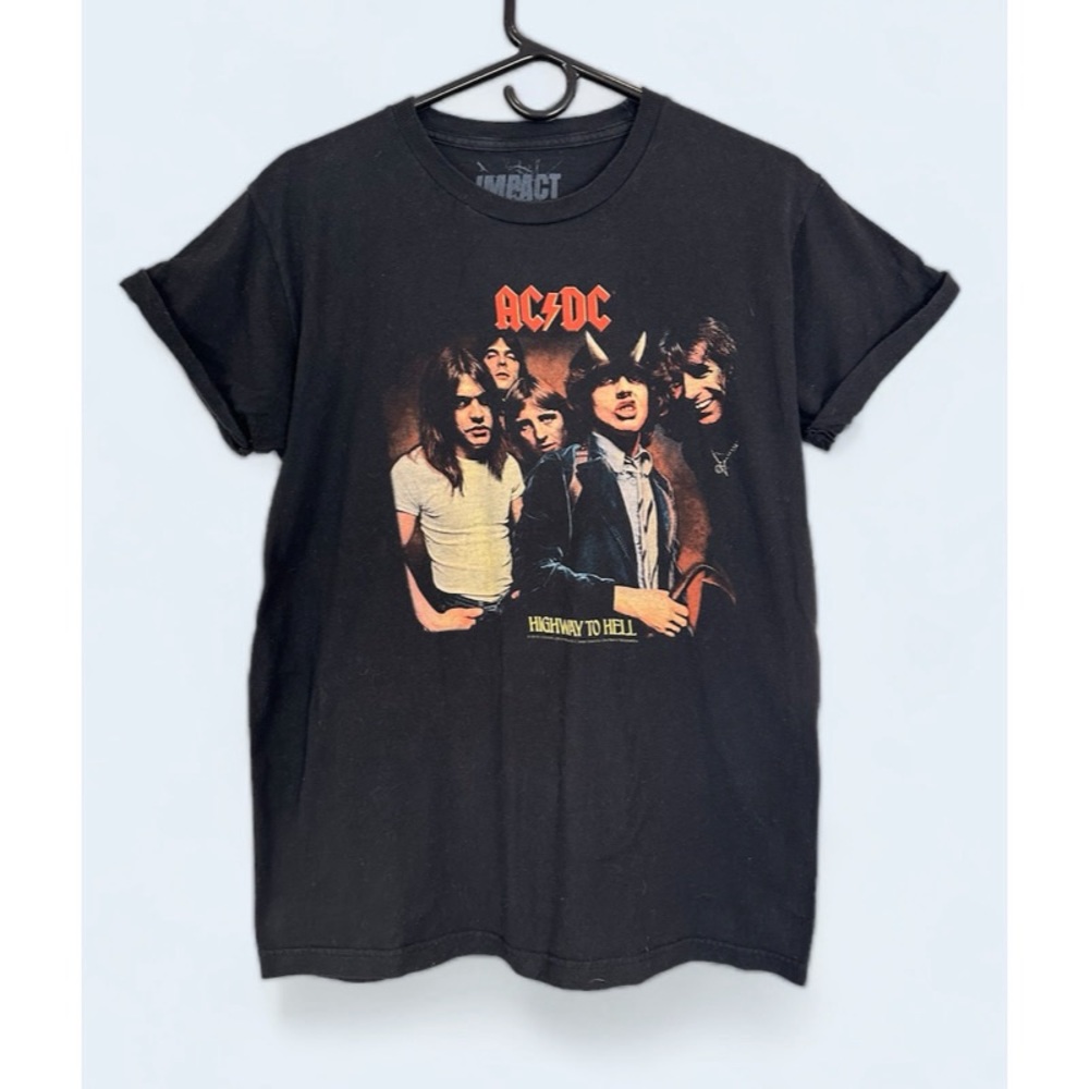 AC/DC T-Shirt. Size Large.
